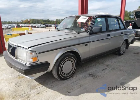 1989 Volvo 244 Dl/Gl z USA, uszkodzony, nr VIN YV1AX8849K1371297